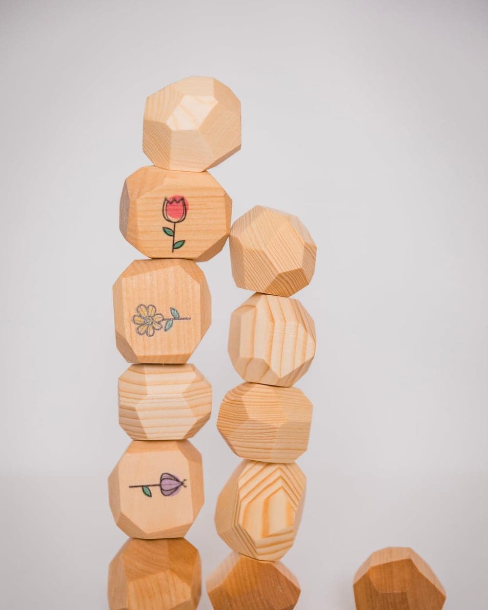 Туми Иши с логотипом — Wood Kubik
